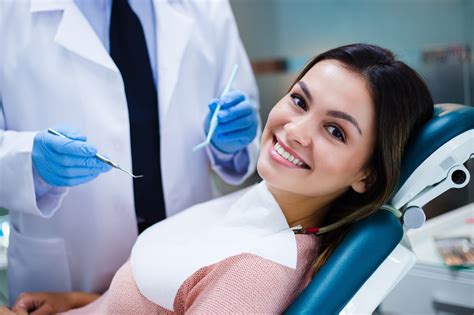 Możesz się zapisać kontrolę u dentysty odwiedzając prowadzoną przez nas internetową stronę!